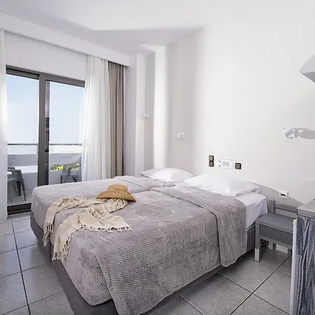 Hermes Apartment *