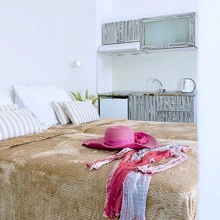 Hermes Apartment *