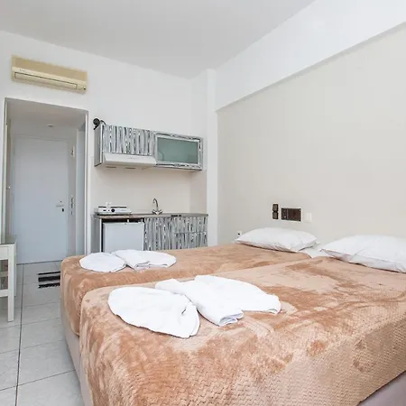 Hermes Apartment *