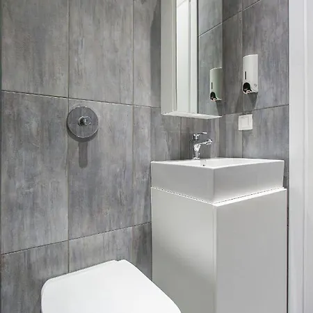 Hermes Apartment *